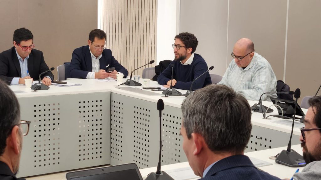 MINERÍA CHILENA EN ALERTA: COMPROMISO TRIPARTITO POR LA SEGURIDAD Y SALUD LABORAL»